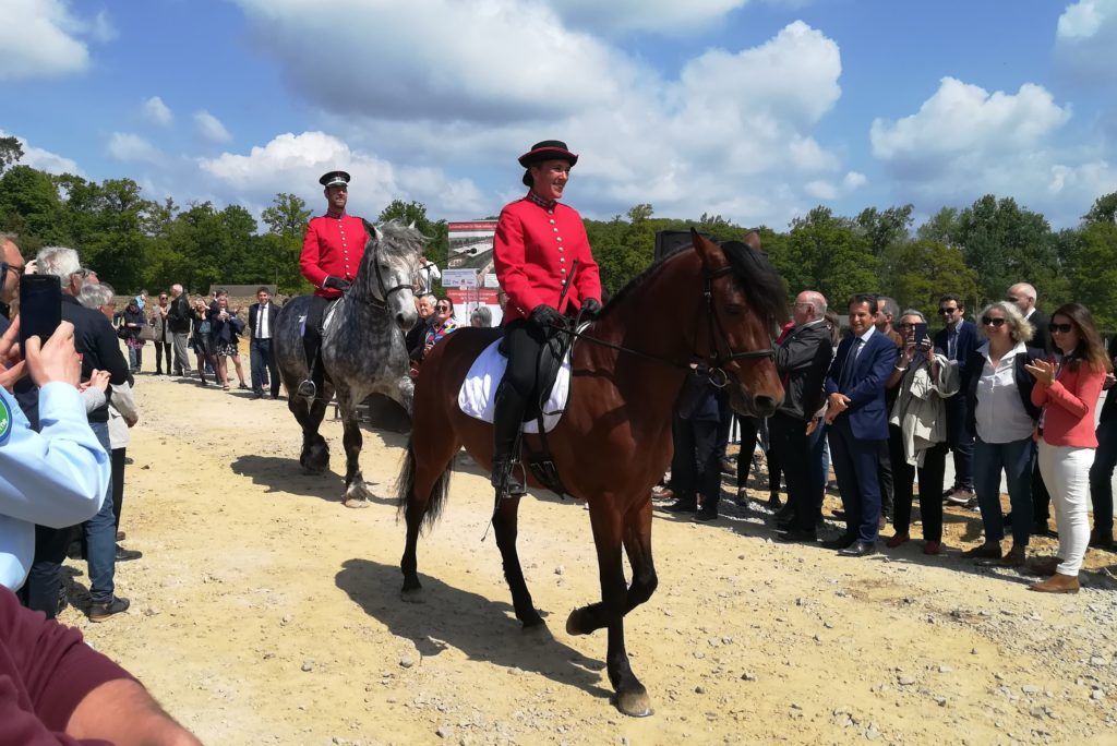 Pose de la 1ère pierre du Pôle International de Sports Equestres au Haras national du Pin