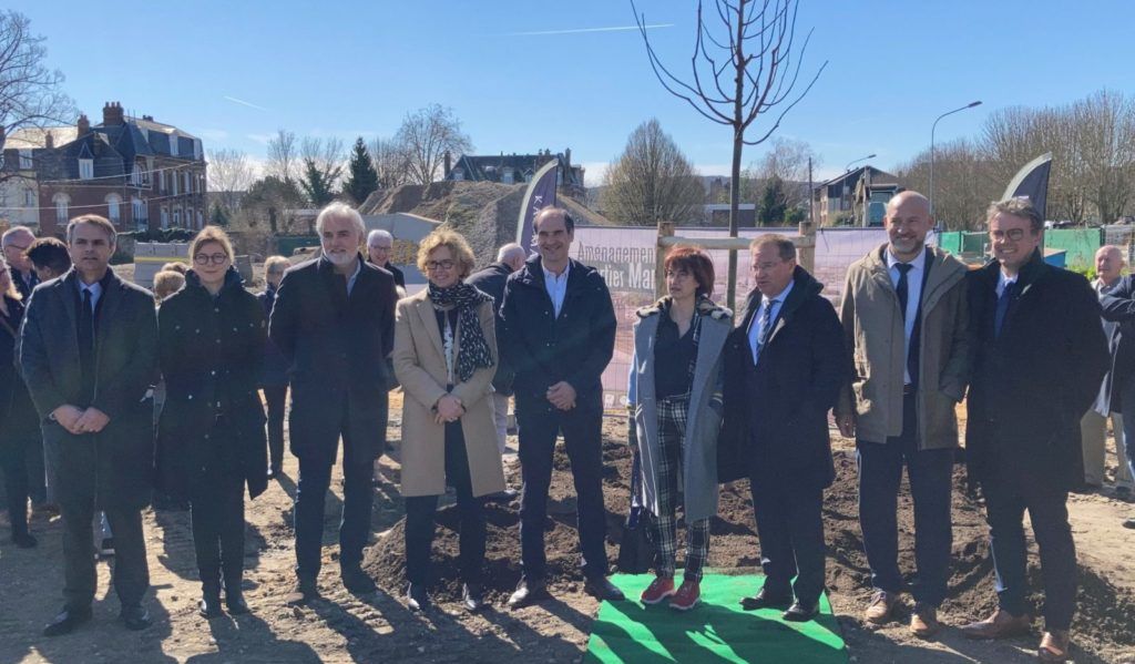Lancement du projet de renouvellement urbain du quartier Marignan à Elbeuf-sur-Seine, plantation du premier arbre